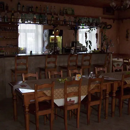 U Cervenych Vrat Pensjonat 3*